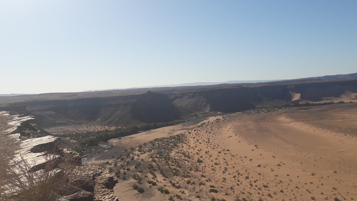 Namibia: On the way into the Fish River Canyon