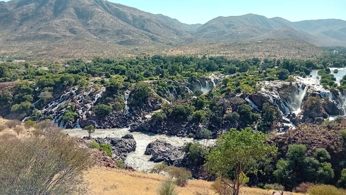 Namibia: Epupa Wasserfälle an der angolanischen Grenze