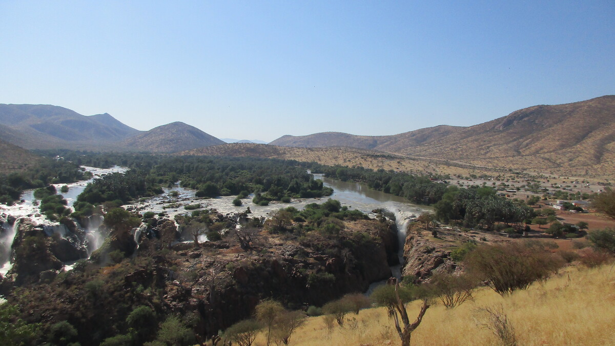 Namibia: Epupa Wasserfälle an der angolanischen Grenze