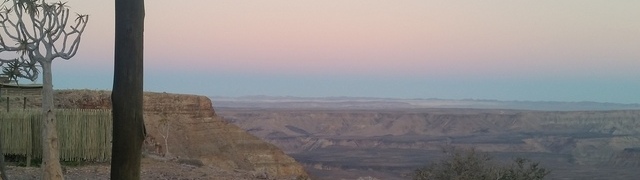 Namibia: Fish River Canyon - Blickrichtung Ost kurz nach Sonnenuntergang